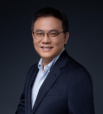 Michael Mo